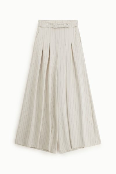 pantalon blanc ligne noir imp