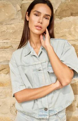 VESTE EN JEAN OVERSIZE A MANCHES COURTES YAYA